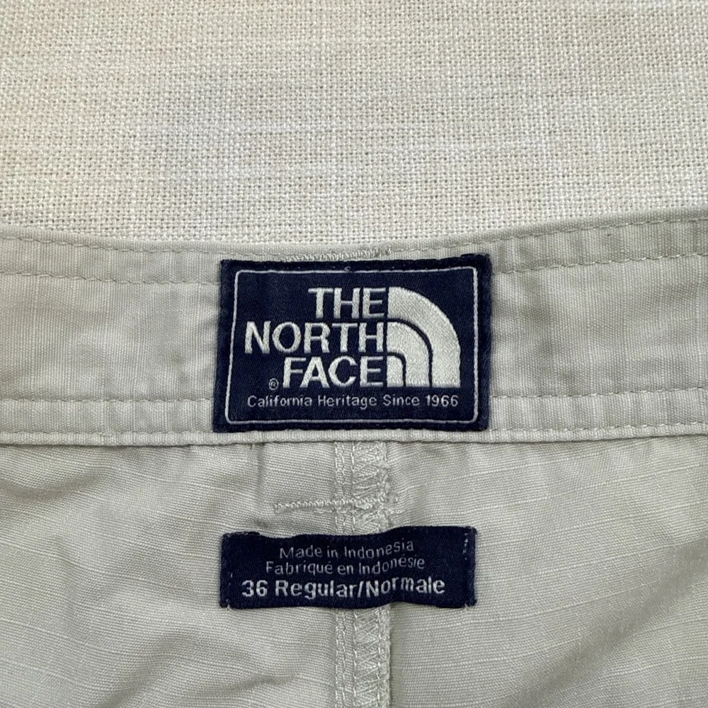 The North Face Shorts Mens 36 Khaki Tribe Cargo Moonstruck Hiking Outdoor